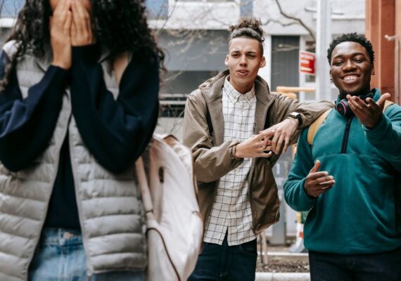 Bancária, o que fazer para enfrentar o machismo em seu local de trabalho